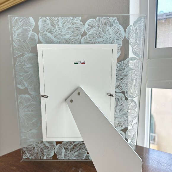 NEW - Beltrami Italy Gold Floral Real Silver Plated 5 x 7 Picture Frame - Picture 3 of 6